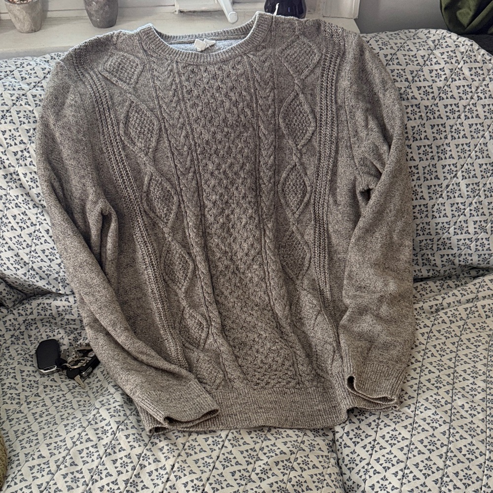 GAP Men's Crewneck Sweater in Gray